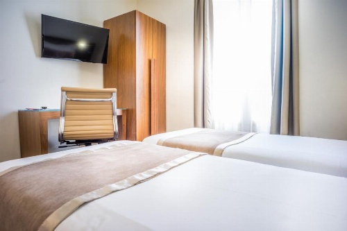 Art Hôtel Batignolles image 23